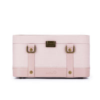 Della Q - Maker's Train Case