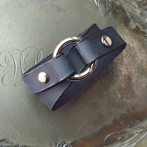 Jul - Tiny Ring Leather Shawl Cuff
